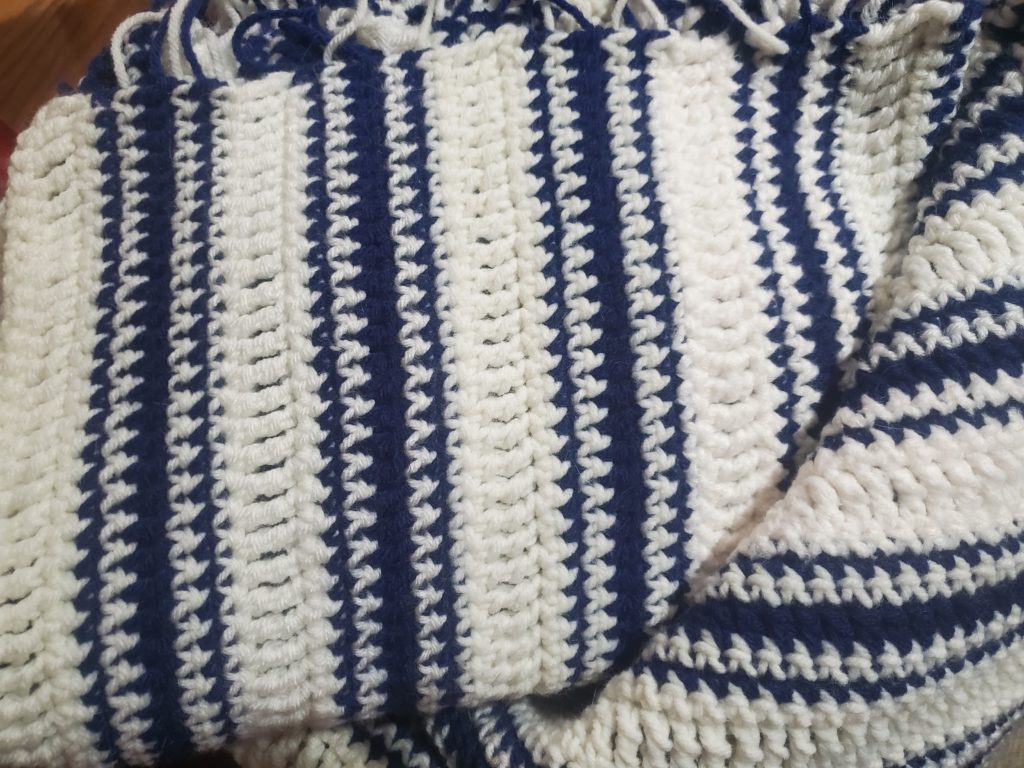 Free Crochet Pattern - Blue Ticking Throw